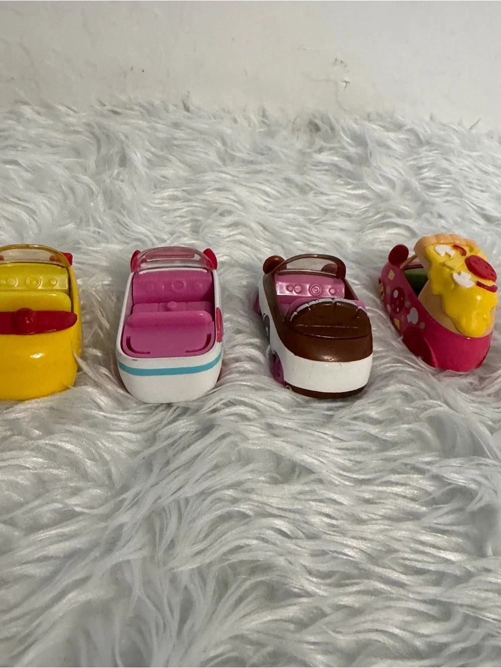 SHOPKINS CUTIE CARS DIE CAST CAR  LOT OF 4.  Different Color